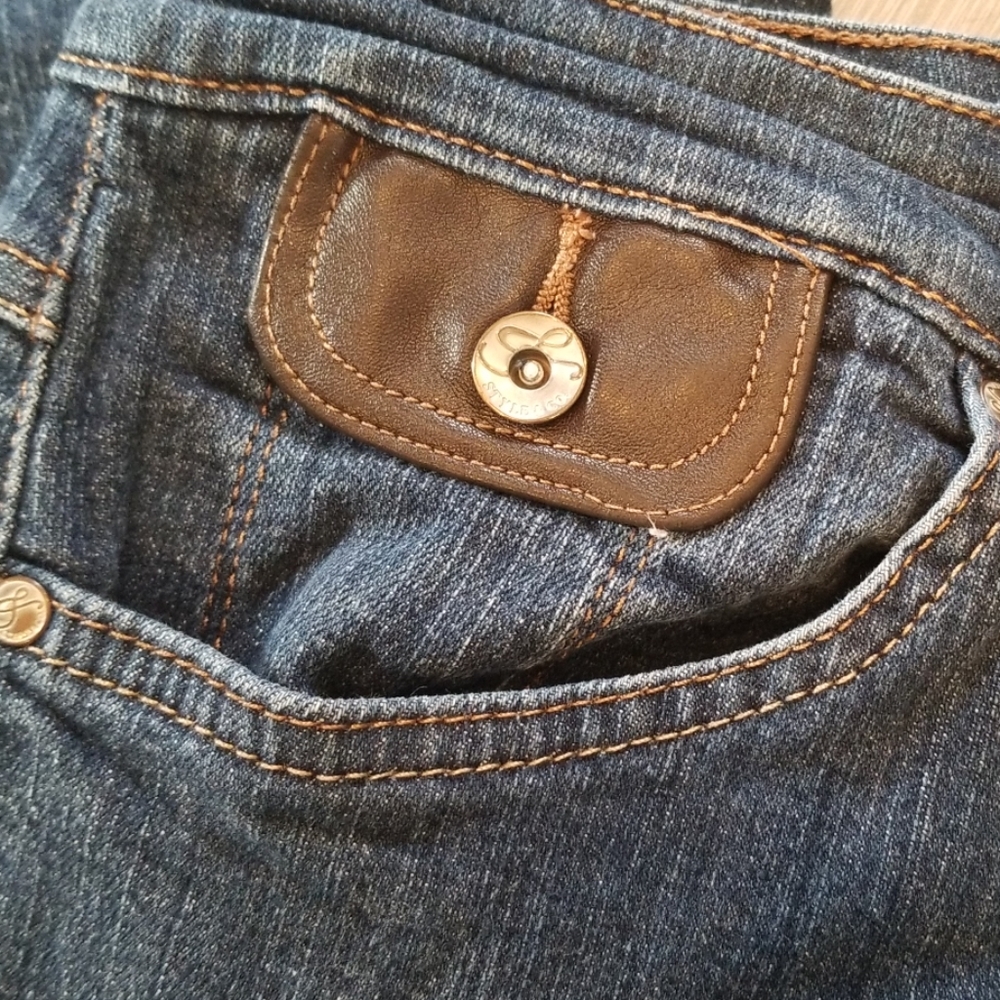 Jeans - Picture 3 of 5